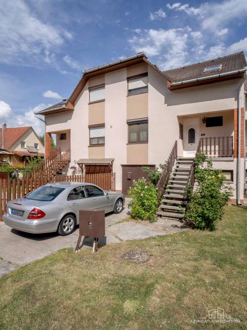 Paks, építők útja, 132 m2 (br 187 m2)-es lakás saját telekkel