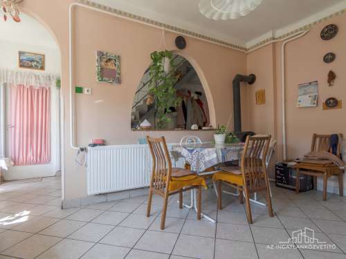 Fadd, Rákóczi utca, 4 szobás 126 m2-es családi ház