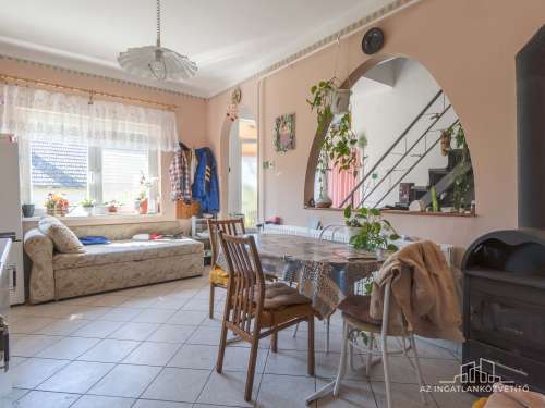 Fadd, Rákóczi utca, 4 szobás 126 m2-es családi ház