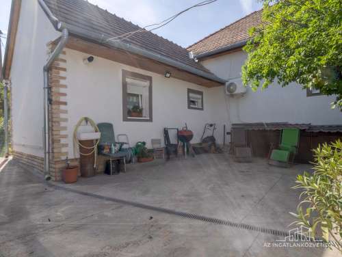 Tolna, Bartók Béla utca 3 szobás családi ház