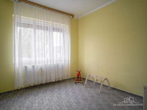 Györe, Petőfi utca, vidéki életérzés 2317 m2-en
