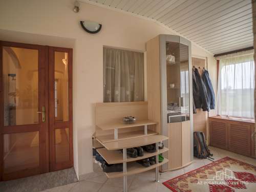 Györe, Petőfi utca, vidéki életérzés 2317 m2-en
