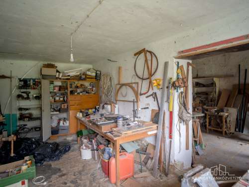 Györe, Petőfi utca, vidéki életérzés 2317 m2-en
