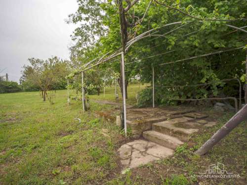 Györe, Petőfi utca, vidéki életérzés 2317 m2-en