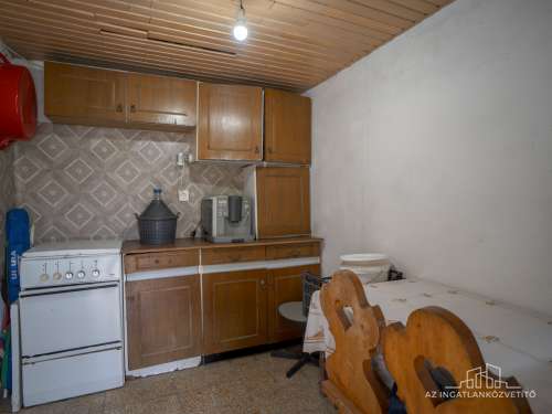 Györe, Petőfi utca, vidéki életérzés 2317 m2-en