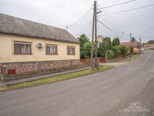Györe, Petőfi utca, vidéki életérzés 2317 m2-en