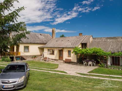 Györe, Petőfi utca, vidéki életérzés 2317 m2-en