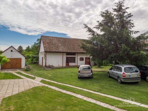 Györe, Petőfi utca, vidéki életérzés 2317 m2-en