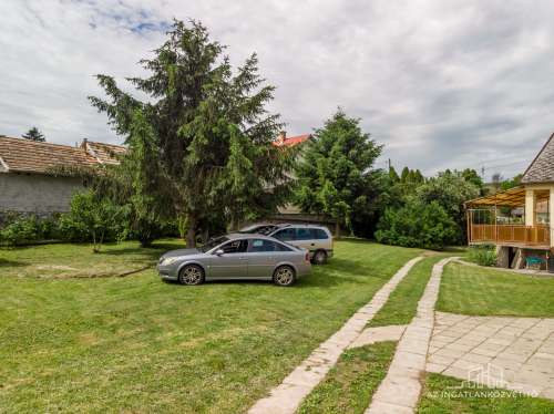 Györe, Petőfi utca, vidéki életérzés 2317 m2-en