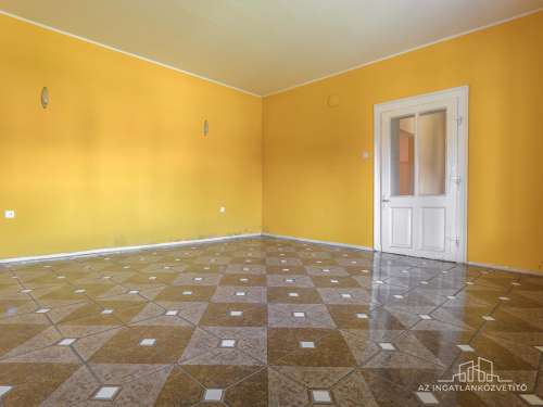Cserélhető! Alsónána, Dózsa György utca, 114 m2 családi ház 3110 m2-es telken