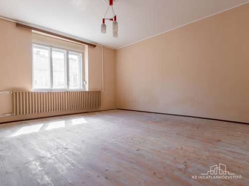 Cserélhető! Alsónána, Dózsa György utca, 114 m2 családi ház 3110 m2-es telken