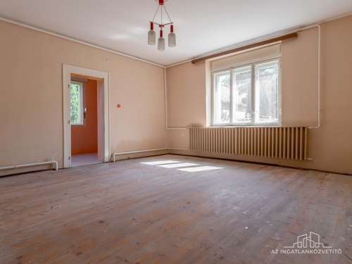 Cserélhető! Alsónána, Dózsa György utca, 114 m2 családi ház 3110 m2-es telken