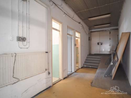 Tolna, Festetich utca, 665 m2 telken raktár és üzem (576 m2)