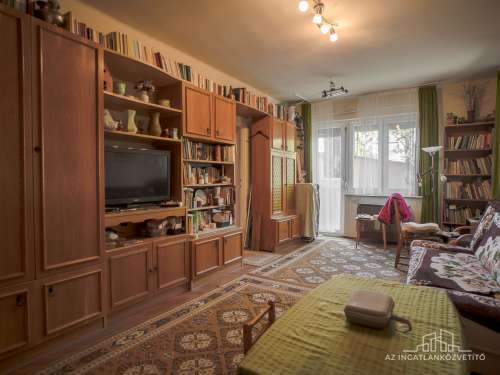 Szekszárd, Székely Bertalan utca, földszinti 56 m2-es lakás