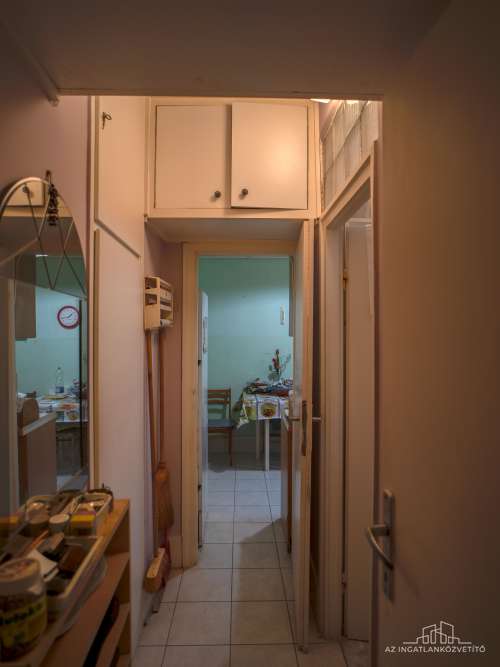 Szekszárd, Székely Bertalan utca, földszinti 56 m2-es lakás