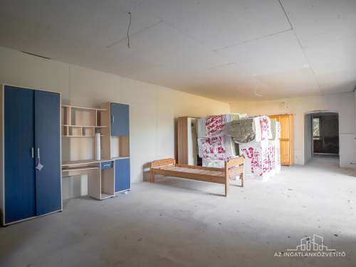 Fadd, György-major 12266 m2 telephely műhellyel, tárolóval kiaknázható lehetőségekkel