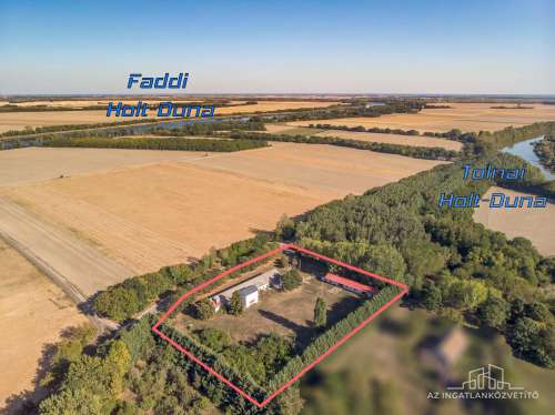Fadd, György-major 12266 m2 telephely műhellyel, tárolóval kiaknázható lehetőségekkel