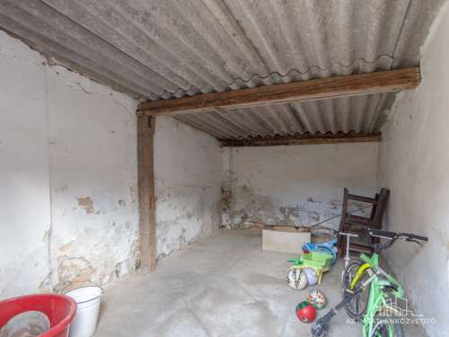 Tevel, Fő utca, 129 m2-es 3 szobás családi ház