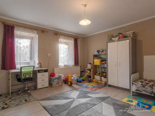 Tevel, Fő utca, 129 m2-es 3 szobás családi ház