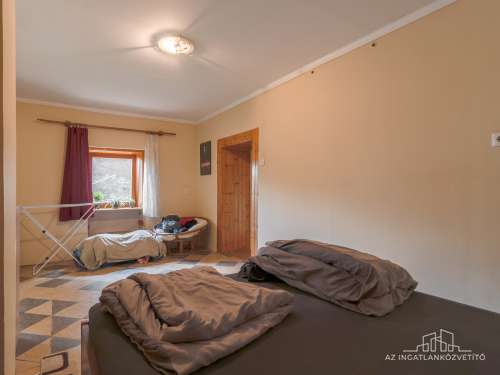 Tevel, Fő utca, 129 m2-es 3 szobás családi ház