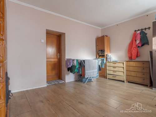 Tevel, Fő utca, 129 m2-es 3 szobás családi ház