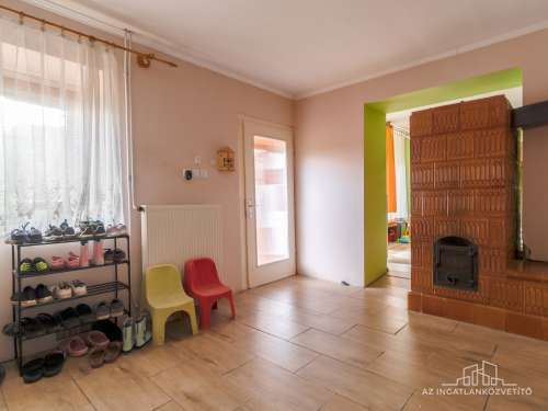 Tevel, Fő utca, 129 m2-es 3 szobás családi ház