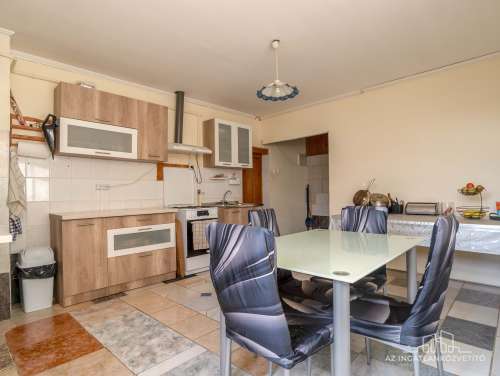 Tevel, Fő utca, 129 m2-es 3 szobás családi ház